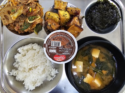 5.31:쌀밥,시금치된장국,마라샹궈,고구마맛탕,조미김가루,아이스크림