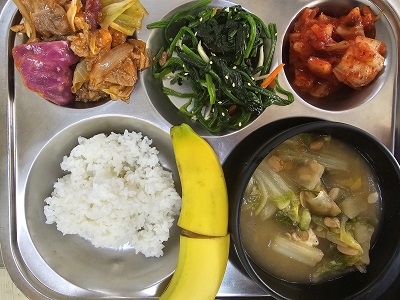 12.16:쌀밥,청국장찌개,스윗앤사우어포크,시금치무침,배추김치,바나나