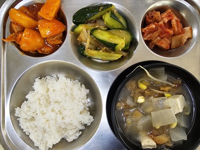 6.27:쌀밥,북어무국,닭볶음탕,오이볶음,배추김치