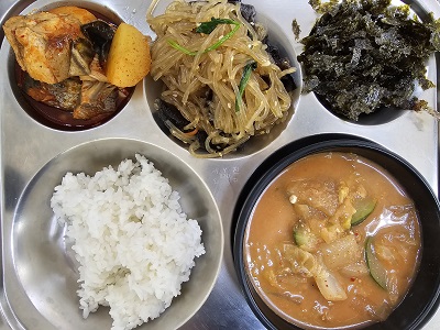 11.6:쌀밥,청국장찌개,고등어감자조림,잡채,조미김가루