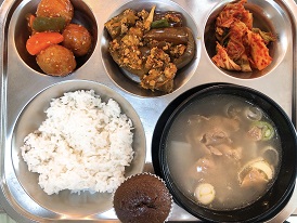 12.17:쌀밥,설렁탕,미트볼케찹조림,돈민찌가지볶음,배추김치,머핀