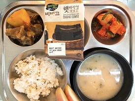 3.15:녹두밥,브로콜리스프,단호박돼지갈비찜,도시락김,깍두기,사과
