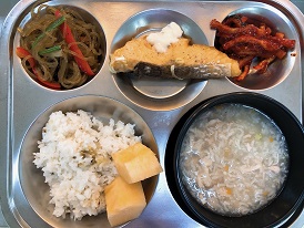 7.5:녹두밥,닭죽,연어구이&타르타르,잡채,무말랭이무침