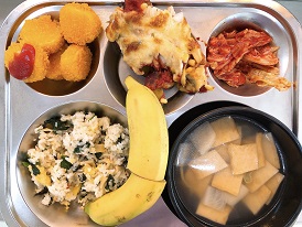 3.29:김밥볶음밥,어묵국,가리비튀김,떠먹는고구마피자,배추김치,바나나