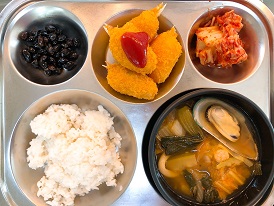5.26:쌀밥,짬뽕국,집게맛살튀김&케찹,콩자반,배추김치