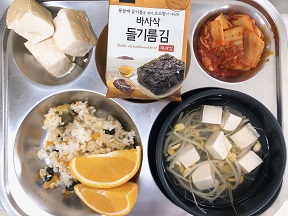 9.13: 영양밥&양념장,콩나물국,온두부,도시락김,김치볶음,오렌지