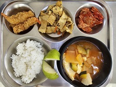 12.4:쌀밥,순두부찌개,새우튀김,어묵볶음,배추김치,배